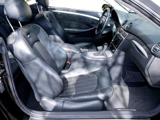 2003 Mercedes-Benz CLK-Class Supercab 145 STX 4WD