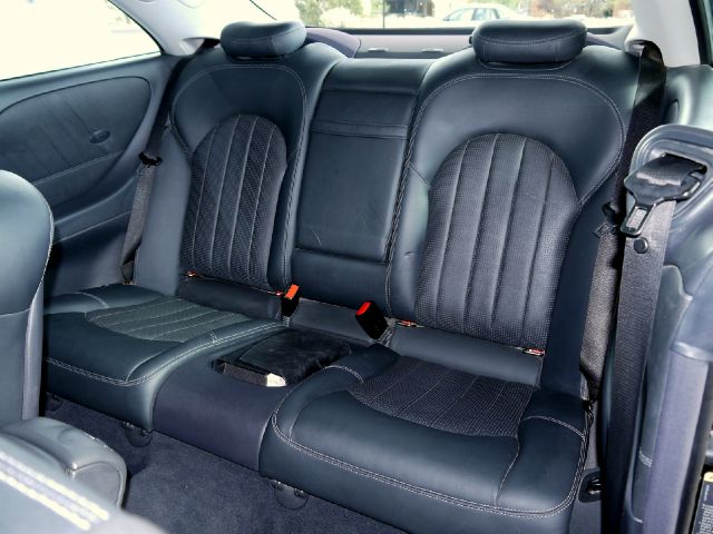 2003 Mercedes-Benz CLK-Class Supercab 145 STX 4WD