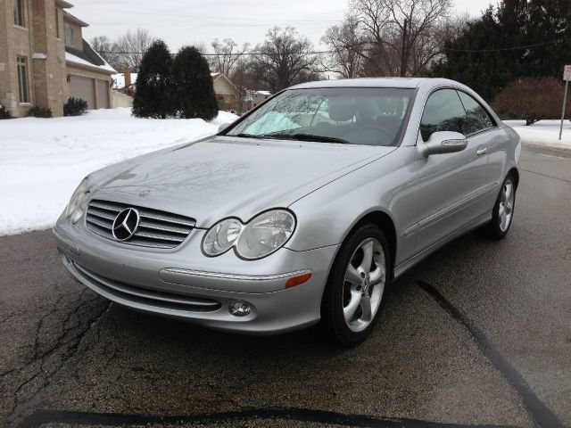 2003 Mercedes-Benz CLK-Class LT 1500 DVD W/monitorflex Fuel 4X4