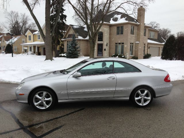 2003 Mercedes-Benz CLK-Class LT 1500 DVD W/monitorflex Fuel 4X4
