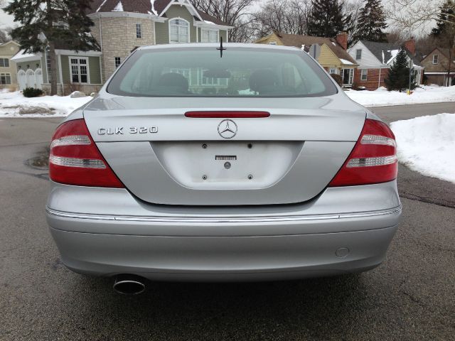 2003 Mercedes-Benz CLK-Class LT 1500 DVD W/monitorflex Fuel 4X4