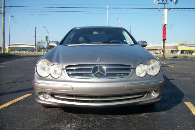 2004 Mercedes-Benz CLK-Class LT 1500 DVD W/monitorflex Fuel 4X4
