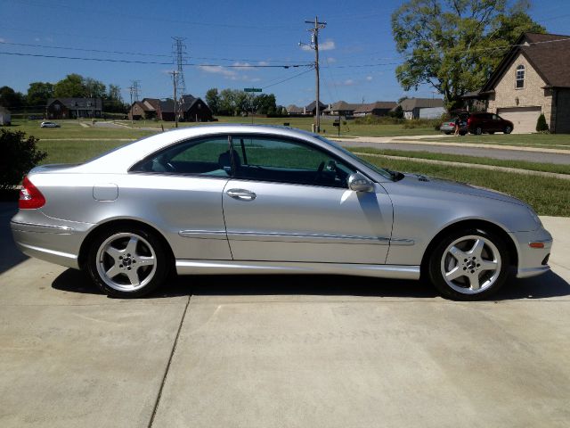2004 Mercedes-Benz CLK-Class LTD Wagon AWD