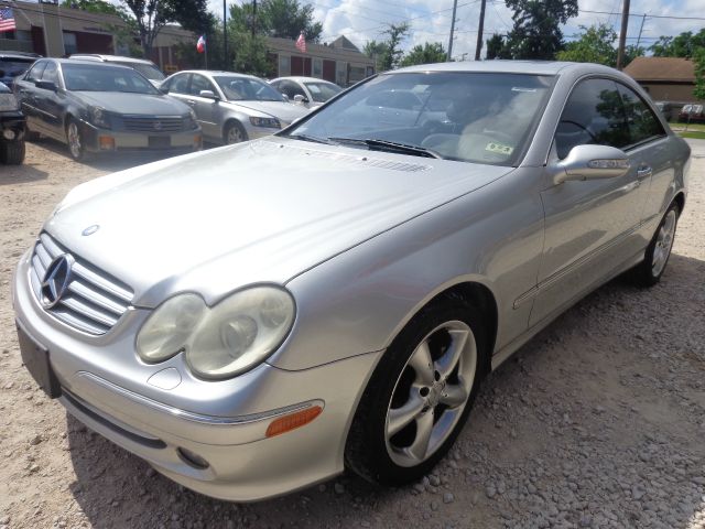 2004 Mercedes-Benz CLK-Class LT 1500 DVD W/monitorflex Fuel 4X4