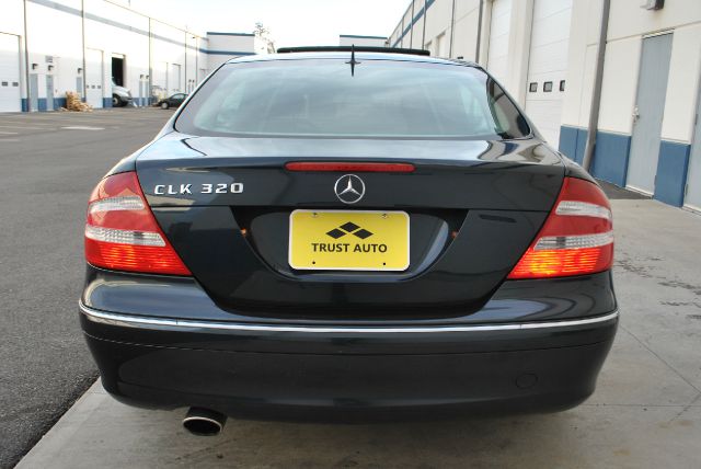 2004 Mercedes-Benz CLK-Class LT 1500 DVD W/monitorflex Fuel 4X4