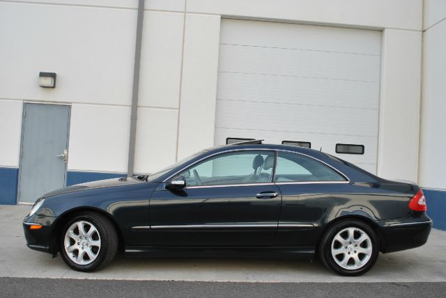 2004 Mercedes-Benz CLK-Class LT 1500 DVD W/monitorflex Fuel 4X4