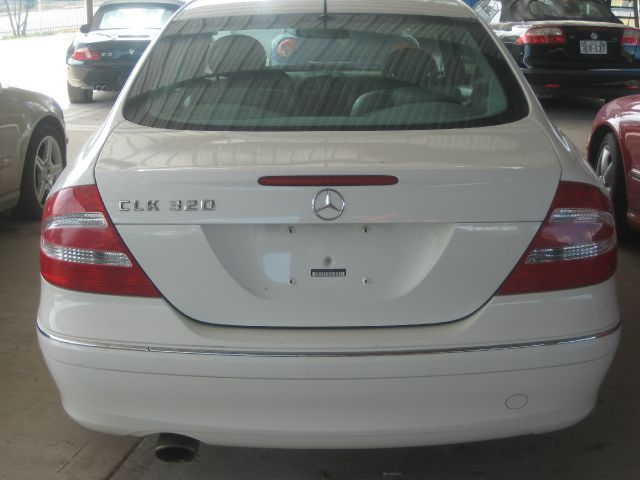 2004 Mercedes-Benz CLK-Class LT 1500 DVD W/monitorflex Fuel 4X4