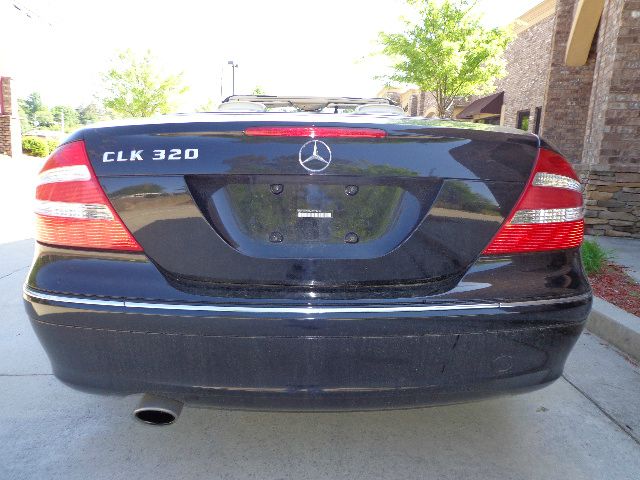 2004 Mercedes-Benz CLK-Class 7-passenger