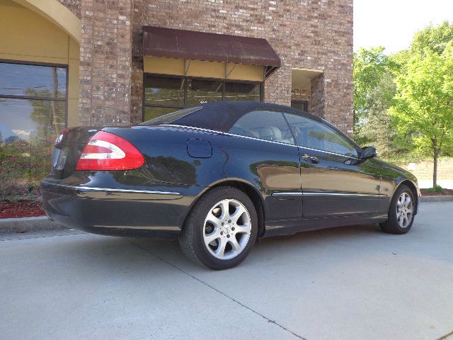 2004 Mercedes-Benz CLK-Class 7-passenger