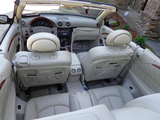 2004 Mercedes-Benz CLK-Class 7-passenger