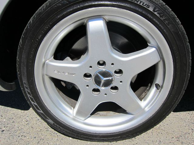 2004 Mercedes-Benz CLK-Class LTD Wagon AWD