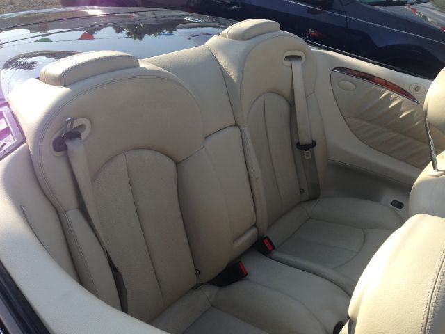 2004 Mercedes-Benz CLK-Class 7-passenger