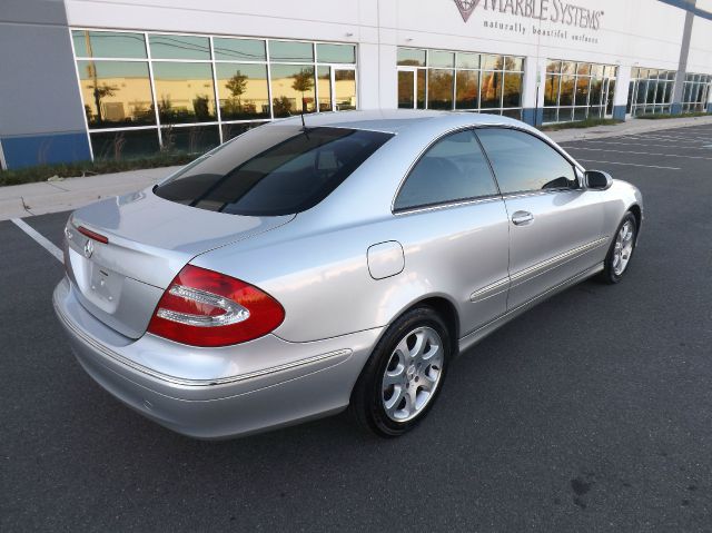 2004 Mercedes-Benz CLK-Class LT 1500 DVD W/monitorflex Fuel 4X4