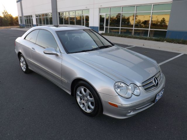 2004 Mercedes-Benz CLK-Class LT 1500 DVD W/monitorflex Fuel 4X4