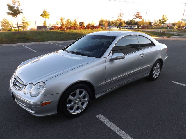 2004 Mercedes-Benz CLK-Class LT 1500 DVD W/monitorflex Fuel 4X4