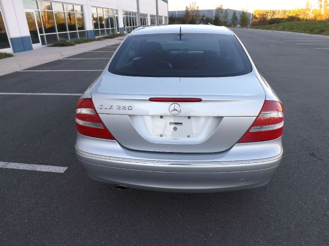 2004 Mercedes-Benz CLK-Class LT 1500 DVD W/monitorflex Fuel 4X4