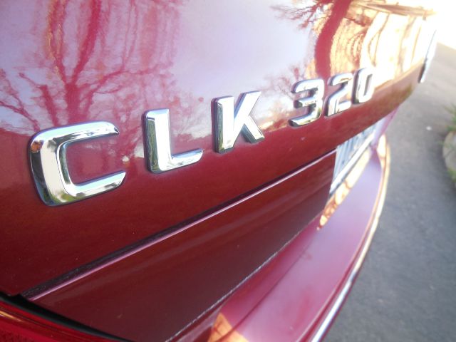 2005 Mercedes-Benz CLK-Class LT 1500 DVD W/monitorflex Fuel 4X4