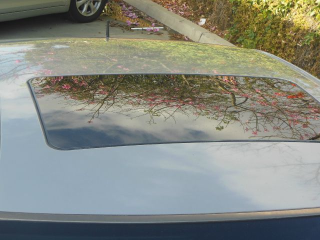 2005 Mercedes-Benz CLK-Class LT 1500 DVD W/monitorflex Fuel 4X4