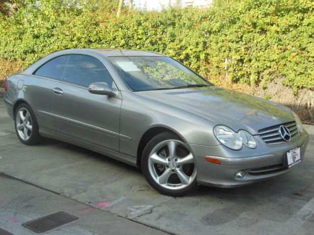 2005 Mercedes-Benz CLK-Class LT 1500 DVD W/monitorflex Fuel 4X4