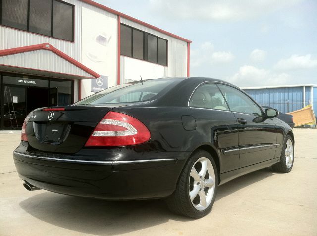 2005 Mercedes-Benz CLK-Class LT 1500 DVD W/monitorflex Fuel 4X4