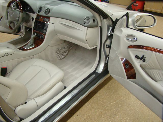 2005 Mercedes-Benz CLK-Class 7-passenger