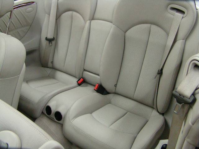 2005 Mercedes-Benz CLK-Class 7-passenger