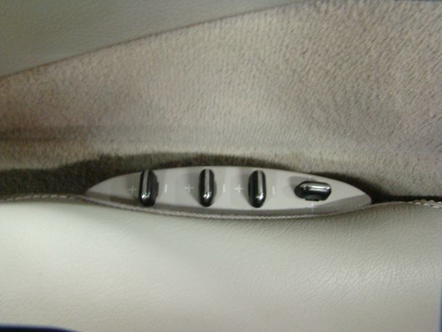 2005 Mercedes-Benz CLK-Class 7-passenger