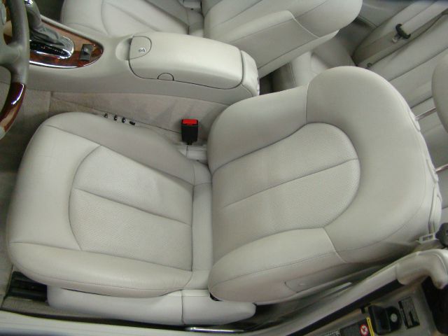 2005 Mercedes-Benz CLK-Class 7-passenger