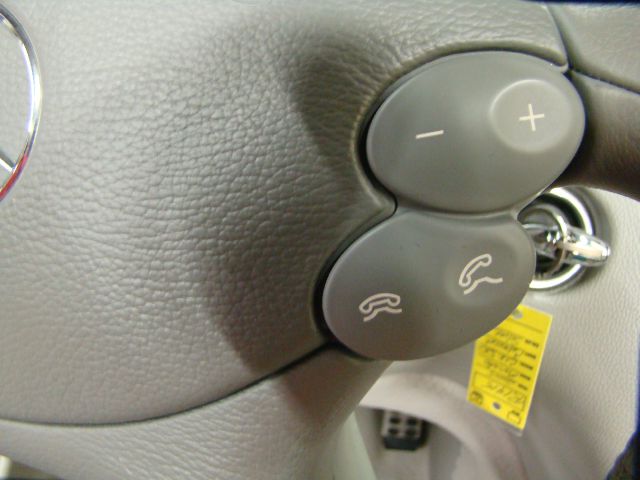 2005 Mercedes-Benz CLK-Class 7-passenger