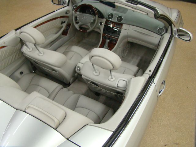 2005 Mercedes-Benz CLK-Class 7-passenger