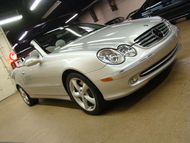 2005 Mercedes-Benz CLK-Class 7-passenger