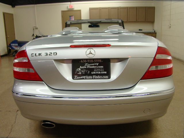 2005 Mercedes-Benz CLK-Class 7-passenger
