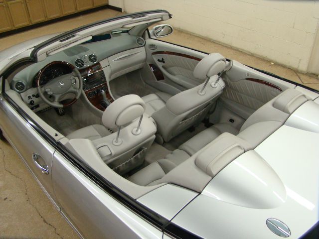 2005 Mercedes-Benz CLK-Class 7-passenger