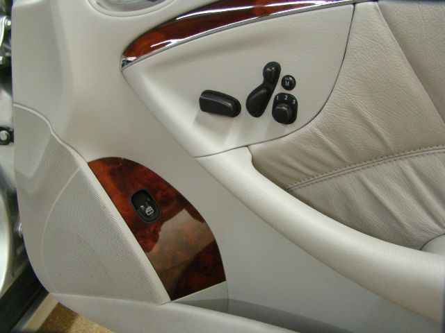 2005 Mercedes-Benz CLK-Class 7-passenger