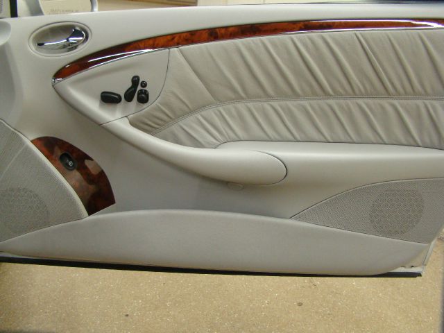 2005 Mercedes-Benz CLK-Class 7-passenger