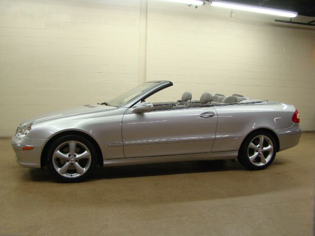 2005 Mercedes-Benz CLK-Class 7-passenger