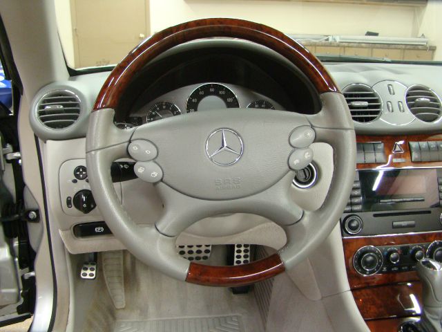 2005 Mercedes-Benz CLK-Class 7-passenger
