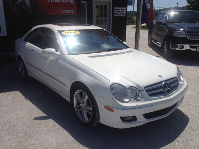 2006 Mercedes-Benz CLK-Class LX V6