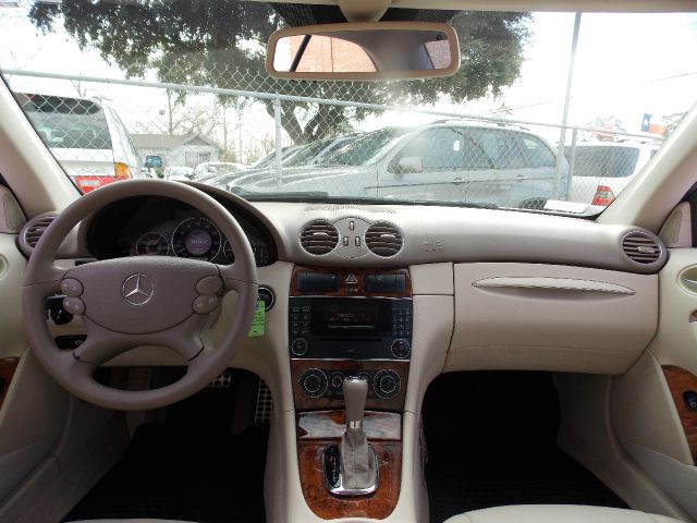 2006 Mercedes-Benz CLK-Class LX V6