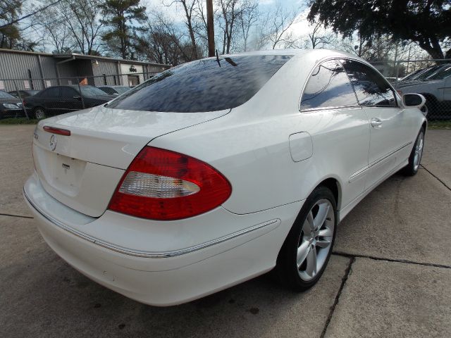 2006 Mercedes-Benz CLK-Class LX V6