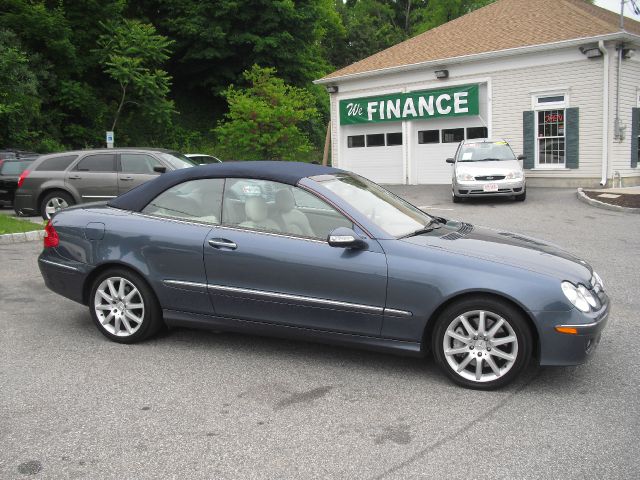 2007 Mercedes-Benz CLK-Class 3906