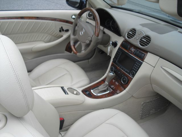 2007 Mercedes-Benz CLK-Class 3906