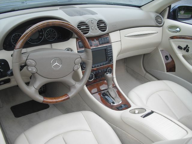 2007 Mercedes-Benz CLK-Class 3906