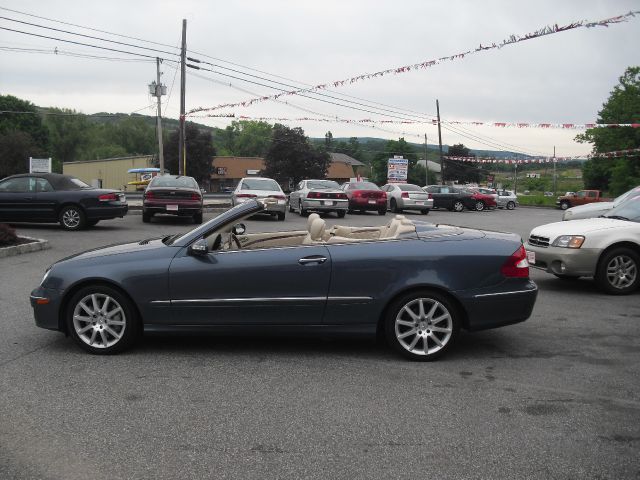 2007 Mercedes-Benz CLK-Class 3906