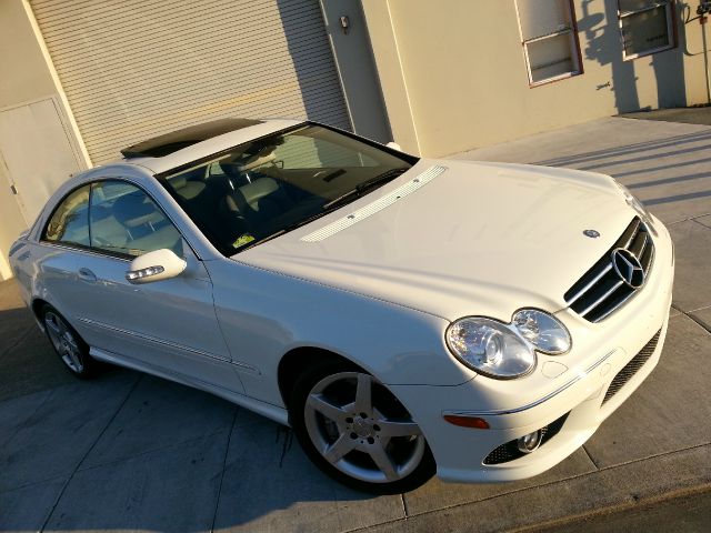 2007 Mercedes-Benz CLK-Class 3906