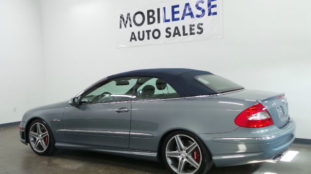 2007 Mercedes-Benz CLK-Class LT Extended Cab 2WD