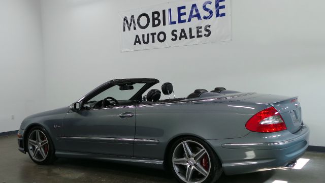 2007 Mercedes-Benz CLK-Class LT Extended Cab 2WD