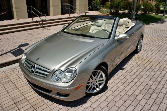 2008 Mercedes-Benz CLK-Class 3906