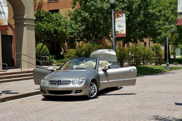 2008 Mercedes-Benz CLK-Class 3906