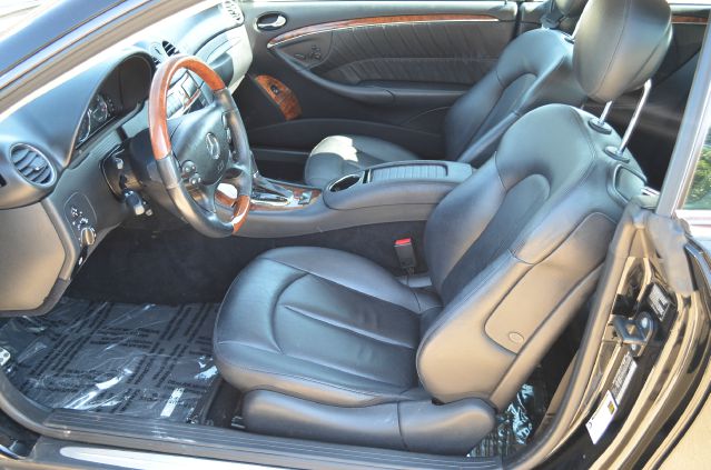 2009 Mercedes-Benz CLK-Class 3906